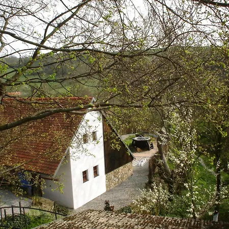 Historicky Objekt Ailit Homestay szállás