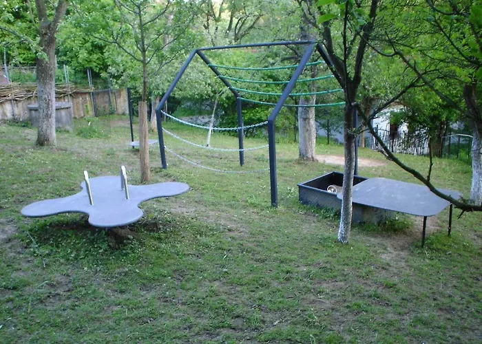 Historicky Objekt Ailit Pansiyon Podbranc