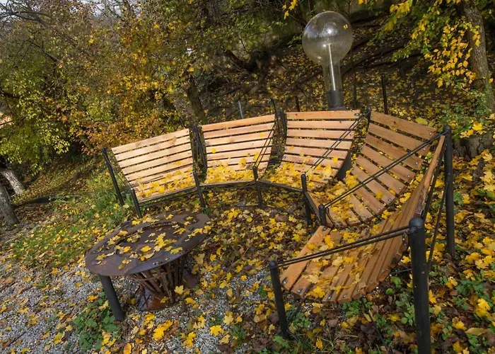 Historicky Objekt Ailit *